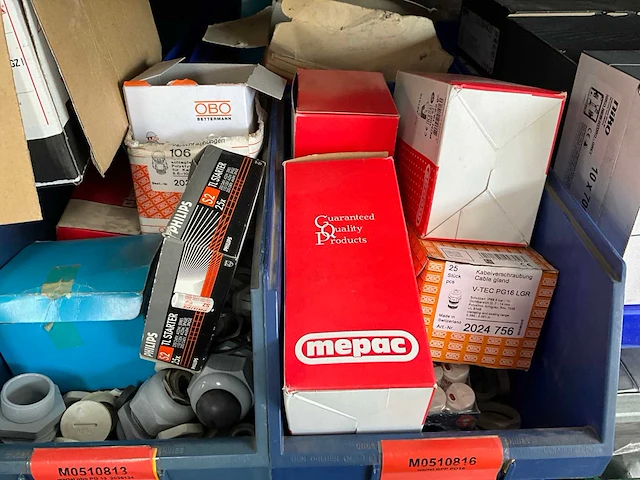 Partij diverse electriciteit componenten - afbeelding 4 van  11