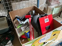 Partij diverse fietsonderdelen/-toebehoren - afbeelding 1 van  4