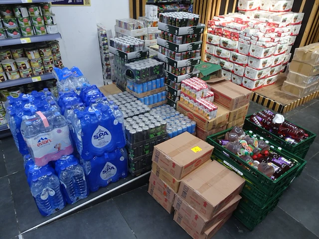 Partij diverse frisdrankenergy drank/water - afbeelding 2 van  8