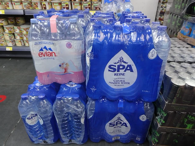 Partij diverse frisdrankenergy drank/water - afbeelding 8 van  8
