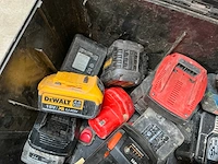 Partij diverse gereedschap accu’s - afbeelding 3 van  5