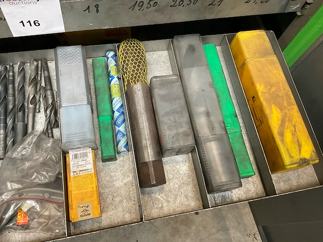 Partij diverse gereedschappen - afbeelding 2 van  12
