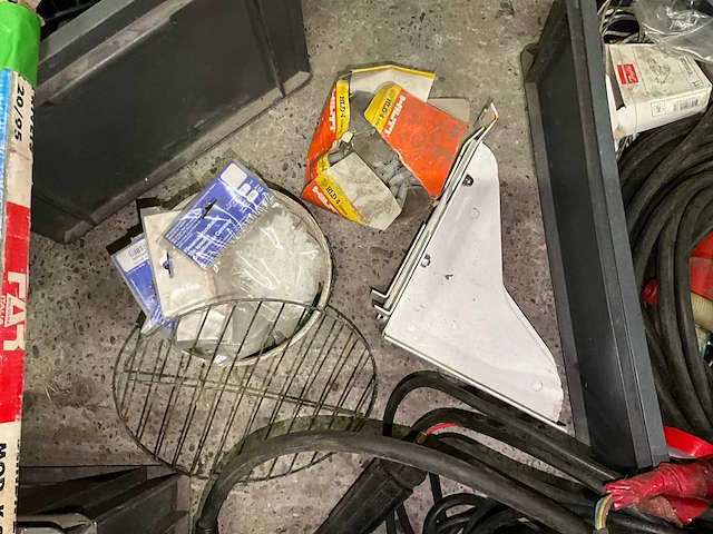 Partij diverse gereedschappen - afbeelding 22 van  30