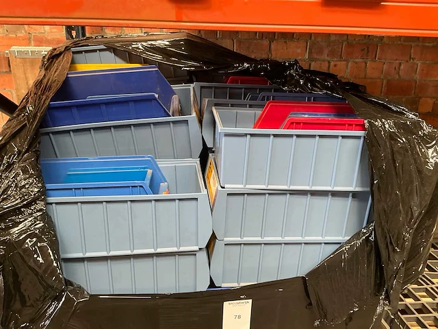 Partij diverse grijpbakjes - afbeelding 1 van  5