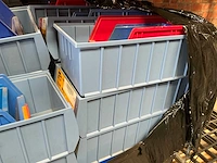 Partij diverse grijpbakjes - afbeelding 2 van  5