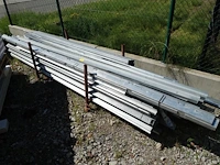 Partij diverse gyproc metal studs - afbeelding 1 van  3
