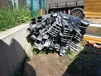 Partij diverse gyproc metal studs - afbeelding 3 van  3