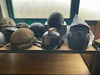 Partij diverse helmen en maskers (ca 21 stuks) - afbeelding 3 van  10