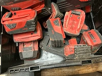 Partij diverse hilti gereedschap accu’s - afbeelding 4 van  5