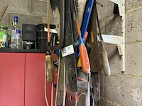 Partij diverse hout- en metaal handzagen. - afbeelding 1 van  2