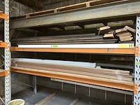 Partij diverse hout (inhoud palletrek) - afbeelding 1 van  5