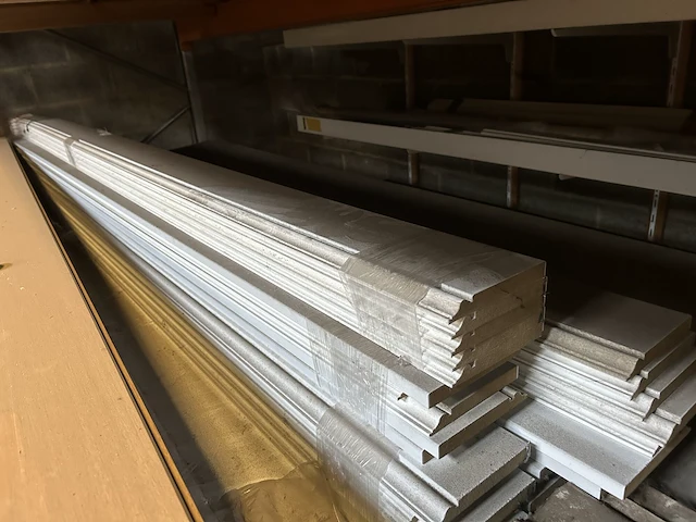 Partij diverse hout (inhoud palletrek) - afbeelding 3 van  5
