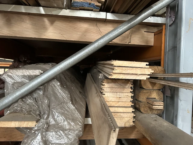 Partij diverse hout (inhoud rek) - afbeelding 4 van  8