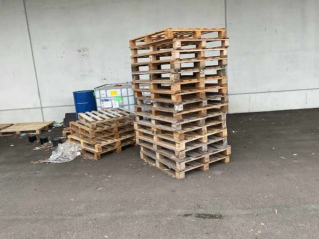 Partij diverse houten palletten - afbeelding 3 van  4