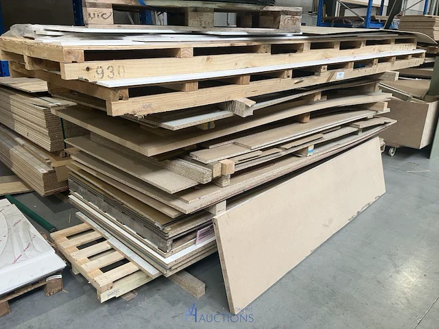 Partij diverse houten panelen - afbeelding 1 van  4