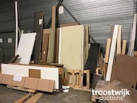 Partij diverse houten platen/planken/ profielen - afbeelding 4 van  11