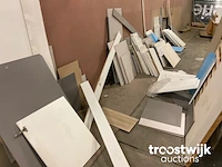 Partij diverse houten platen/planken/ profielen - afbeelding 9 van  11