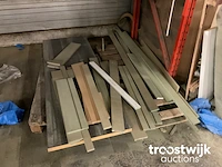 Partij diverse houten platen/planken/ profielen - afbeelding 11 van  11