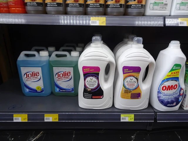 Partij diverse huishoudproducten en verzorgingsproducten - afbeelding 9 van  20