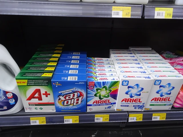 Partij diverse huishoudproducten en verzorgingsproducten - afbeelding 10 van  20