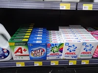 Partij diverse huishoudproducten en verzorgingsproducten - afbeelding 10 van  20