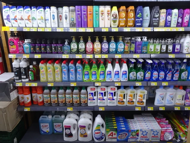 Partij diverse huishoudproducten en verzorgingsproducten - afbeelding 12 van  20