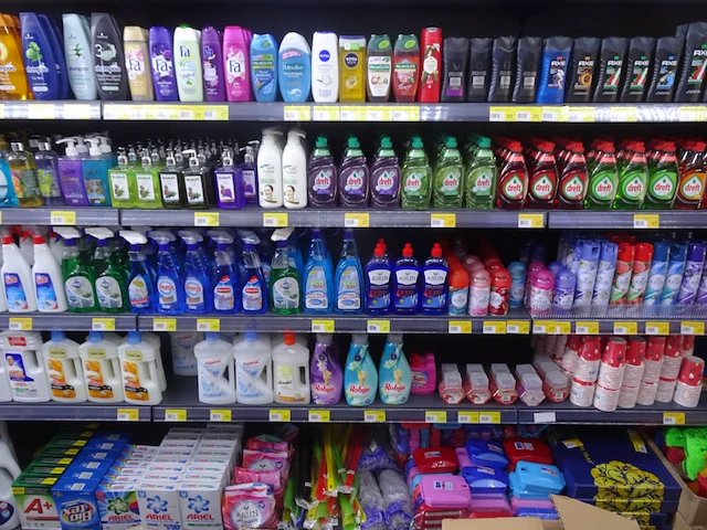 Partij diverse huishoudproducten en verzorgingsproducten - afbeelding 14 van  20