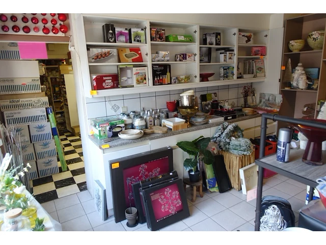 Partij diverse huisraad/decoratie - afbeelding 1 van  13