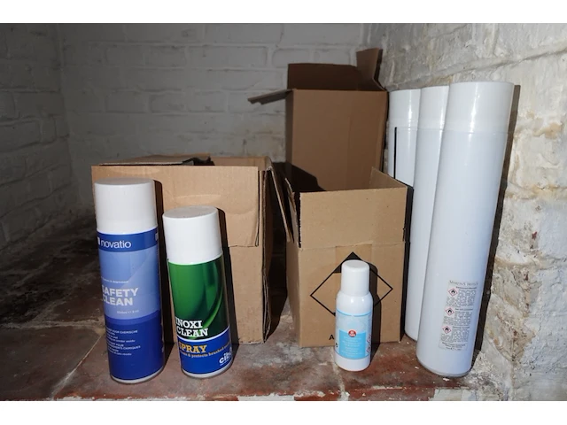 Partij diverse huis/tuin-producten - afbeelding 1 van  5