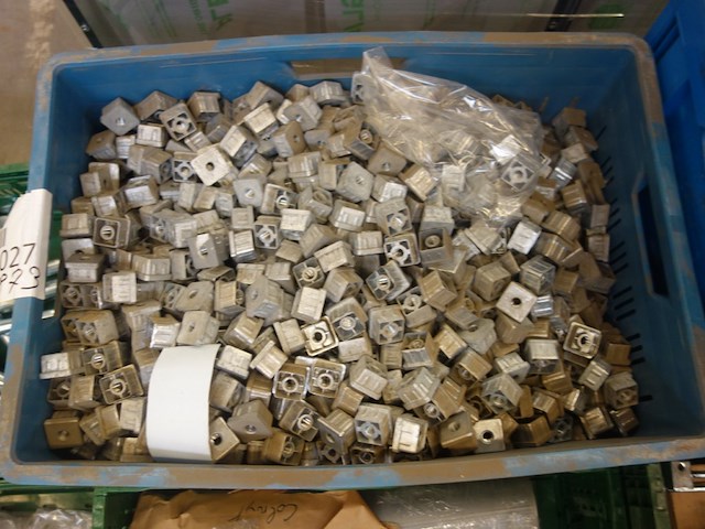 Partij diverse ijzerwaren - afbeelding 5 van  20