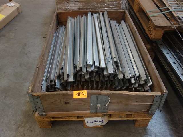 Partij diverse ijzerwaren - afbeelding 8 van  9