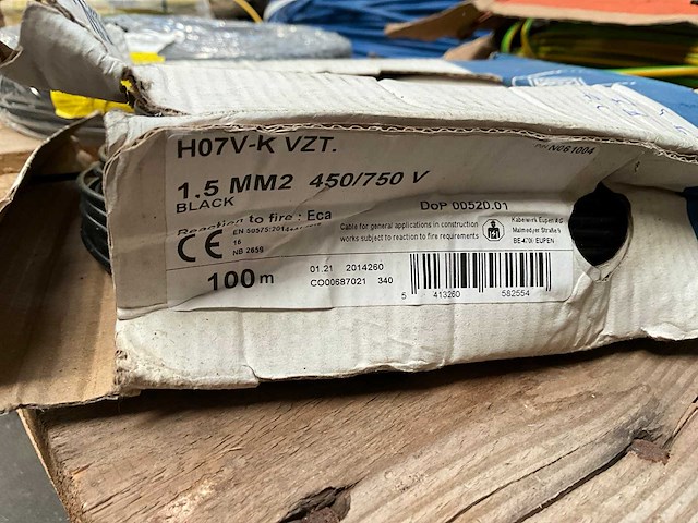 Partij diverse kabels - afbeelding 2 van  17