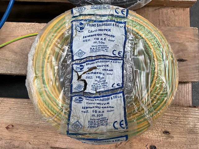 Partij diverse kabels - afbeelding 14 van  17