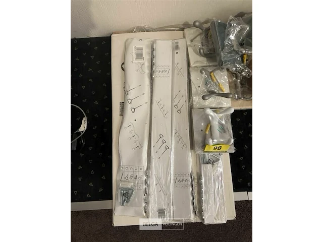 Partij diverse kapstokken - afbeelding 3 van  5