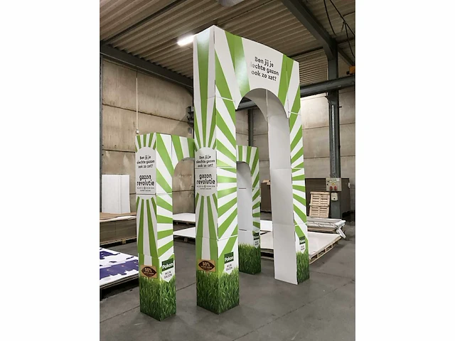 Partij diverse kartonnen displays en verpakkingen - afbeelding 12 van  20