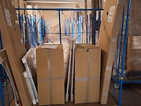 Partij diverse kastaccesoires - afbeelding 2 van  2