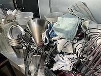 Partij diverse keukenbenodigdheden - afbeelding 10 van  13