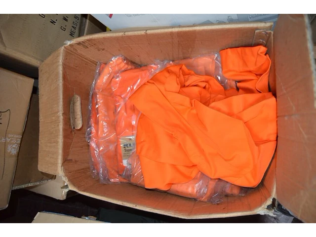 Partij diverse kleding - afbeelding 2 van  19