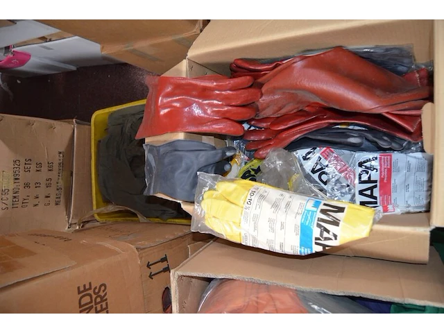 Partij diverse kleding - afbeelding 11 van  19