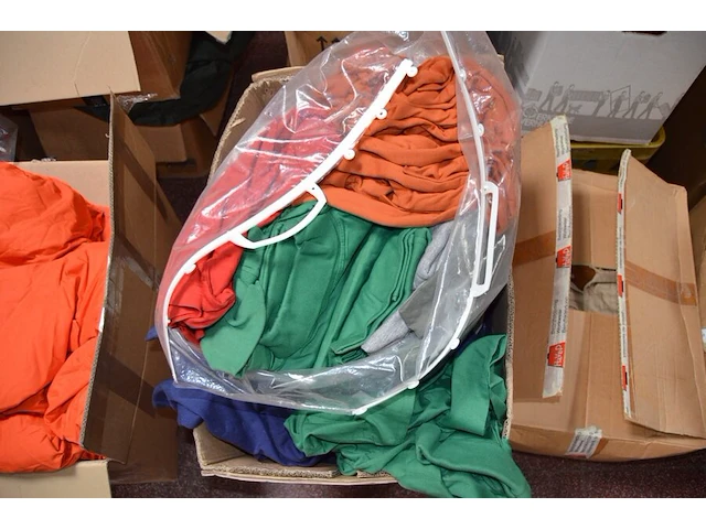 Partij diverse kleding - afbeelding 13 van  19