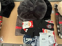 Partij diverse kleding. - afbeelding 1 van  1