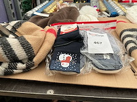 Partij diverse kleding. - afbeelding 1 van  1