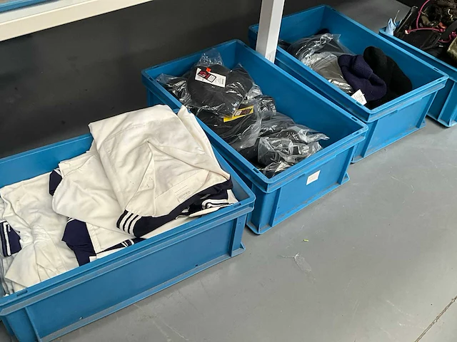 Partij diverse legerkleding - afbeelding 4 van  10