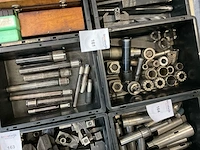 Partij diverse machine toebehoren - afbeelding 1 van  5