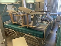 Partij diverse medische benodigdheden - afbeelding 1 van  4