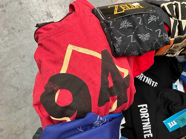 Partij diverse merchandise goederen - afbeelding 17 van  47