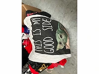 Partij diverse merchandise goederen - afbeelding 27 van  47