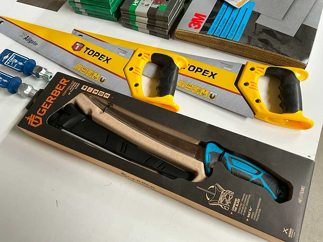 Partij diverse merken handgereedschap en accessoires - afbeelding 4 van  10