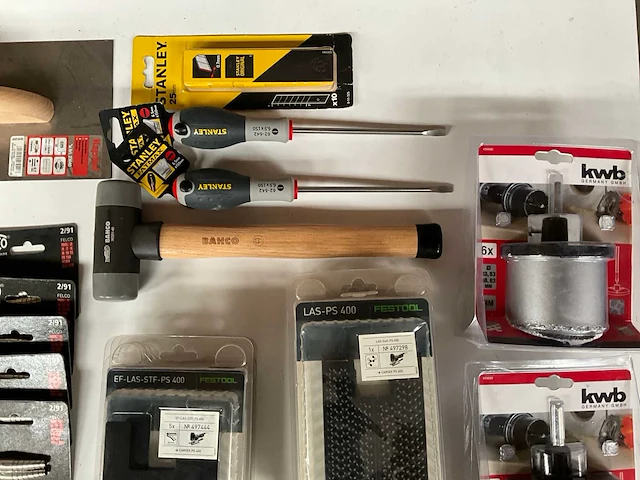 Partij diverse merken handgereedschap en accessoires - afbeelding 8 van  10