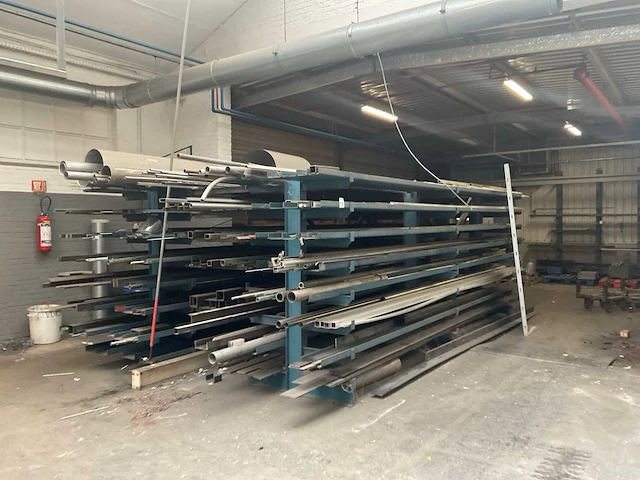 Partij diverse metalen - afbeelding 1 van  6